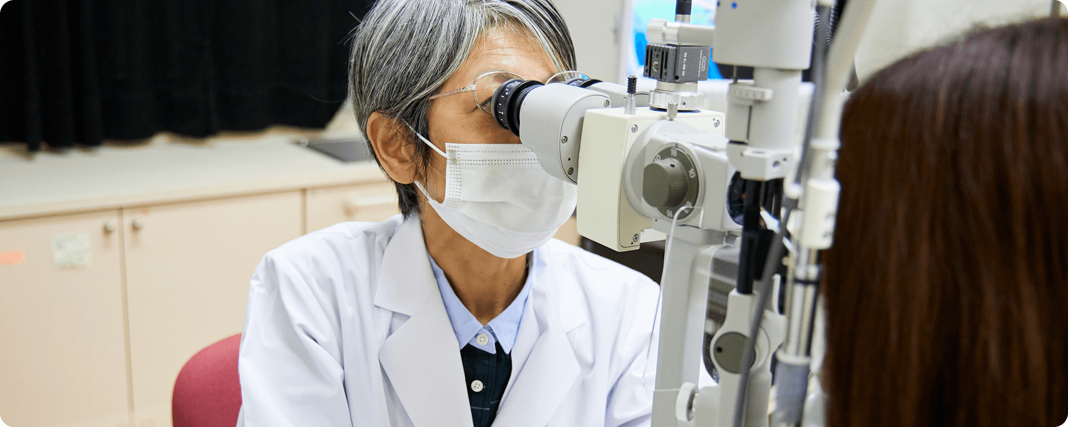 眼科医師 横川 由起子